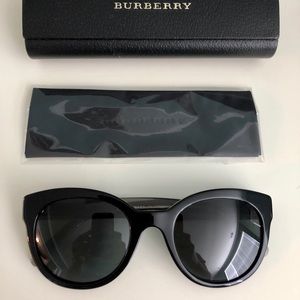 Burberry sunglasses